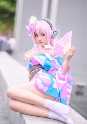 asiass极品裸体女pics_无广告免费播放高清电影